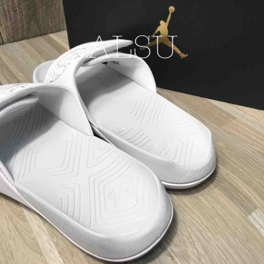 NWT Nike Jordan Hydro 7 GS White AUTHENTIC - Picture 3 of 8